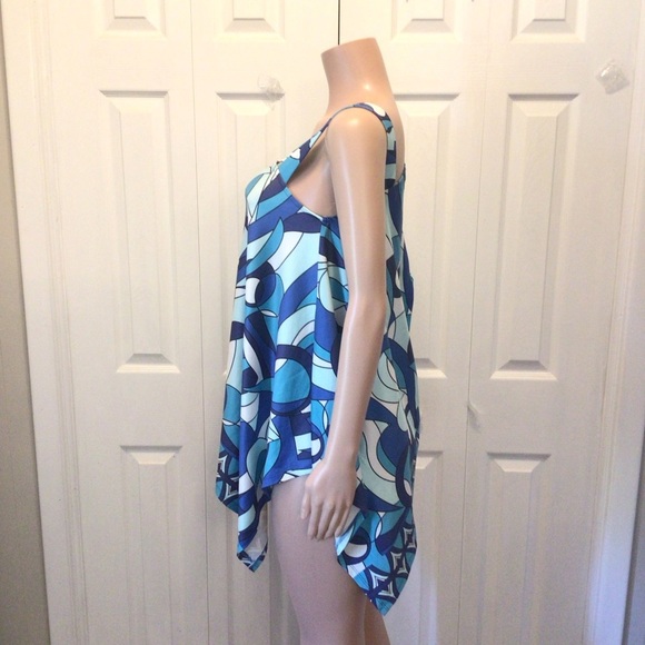 Kate & Mallory Womens Blue Geometric Print Cold Shoulder Tunic Blouse Size Med - Picture 4 of 8